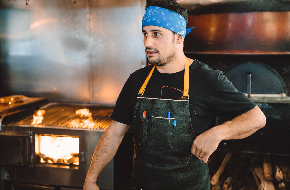 Why Should Chefs Wear Professional Chef Aprons?