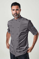 Man wearing a gray chef&
