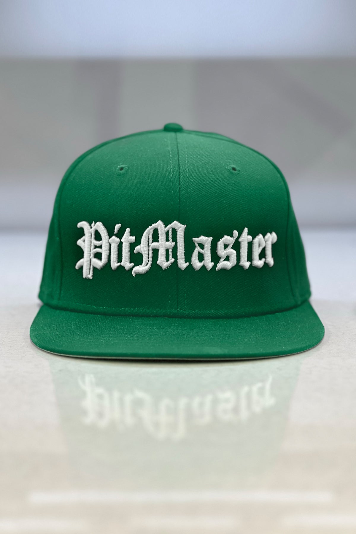 Image of the Pitmaster Cap in kelly green. | BlueCut Aprons
